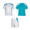 Echipament sportiv unisex compus din 2 tricouri + 1 pereche pantaloni. InserÈ›ii Ã®n contrast. Material respirabil, uÈ™or, comod È™i care se usucÄƒ uÈ™or. Echipament fÄƒrÄƒ jambiere.; cod produs : 0429_0501